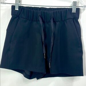 Lululemon Black Elastic Waistband Unlined shorts size 2